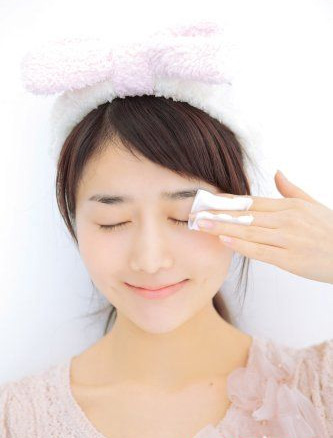 双眼皮的胶怎么去除,双眼皮胶卸不干净怎么办