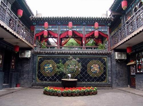 太谷古城一条街离孔祥熙故居多远,太谷孔祥熙故居是钱币博物馆吗