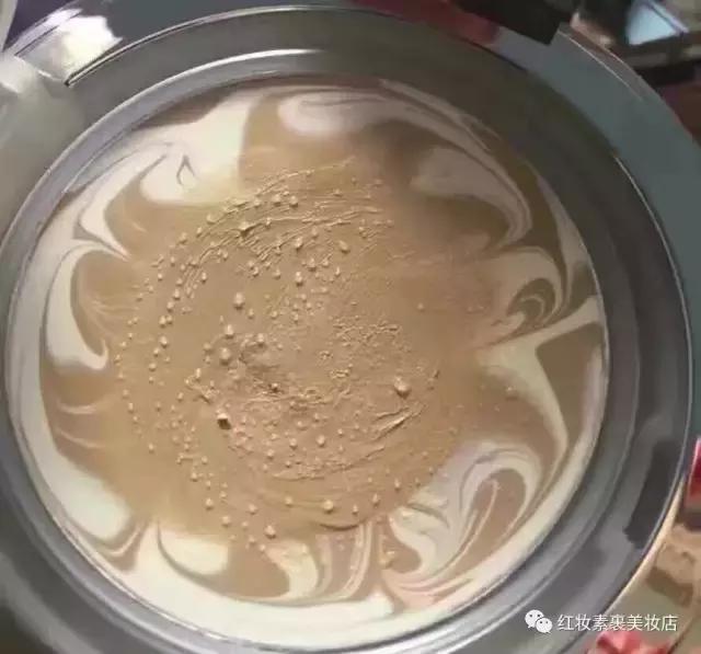 赫拉气垫跟爱敬气垫哪个好用,爱敬和雪花秀气垫测评