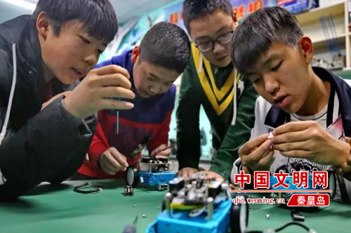 全市中小学电脑机器人竞赛,全国中小学机器人大赛