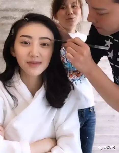 景甜直播洗脸用了什么,景甜素颜做直播