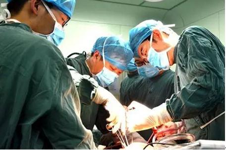 这得是多忠实的“粉丝”居然一路追星至此——沭阳县人民医院