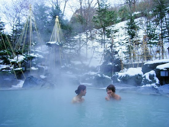 寒假带你见识世界各地的顶级温泉，“泡”制幼嫩美肌！