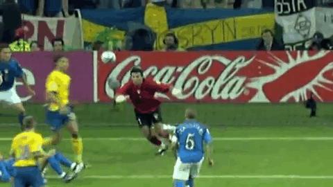 伊布对意大利蝎子摆尾进球,伊布阿贾克斯蝎子摆尾进球集锦