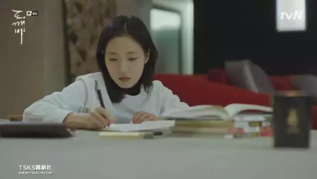 鬼怪女主穿搭大盘点,孤单又灿烂的神鬼怪穿搭