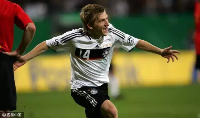他曾被誉为“德国梅西”，却在7年间已换了8支球队