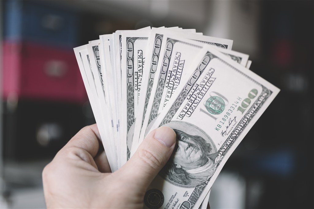 手把手教你读懂上市公司的基本面,怎么样去判断一个好的上市公司