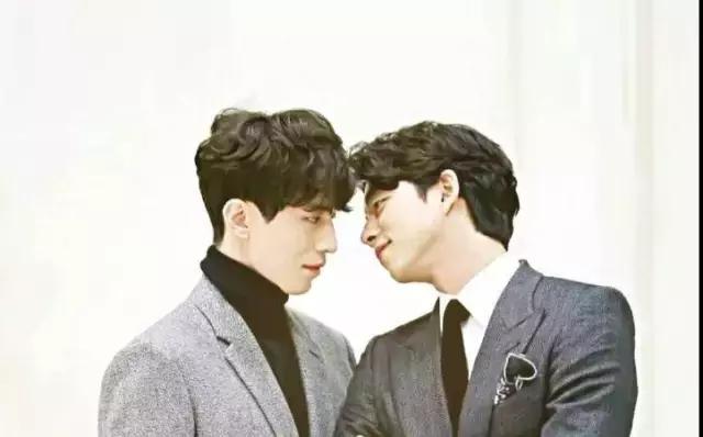 如何化妆不卡粉不脱妆冬天,怎么能让妆更持久不脱妆