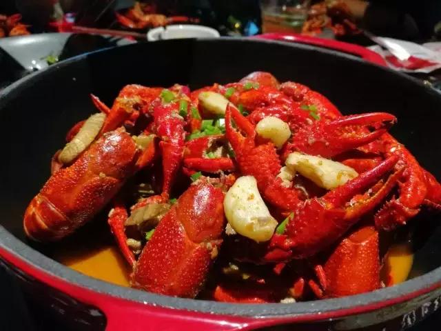 长沙有几个明星开的店,长沙有哪些明星开的店铺