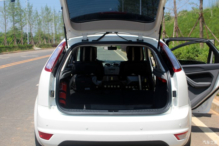 福克斯1.8l手动驾驶体验,经典福克斯1.8用车感受