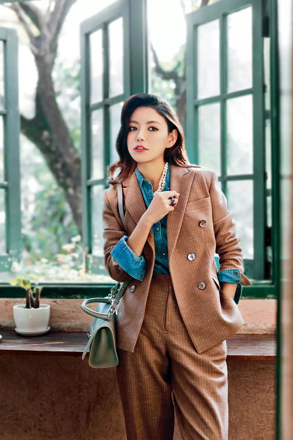 珍珠首饰如何搭配才能不显老气,珍珠和其他部位的首饰怎样搭配