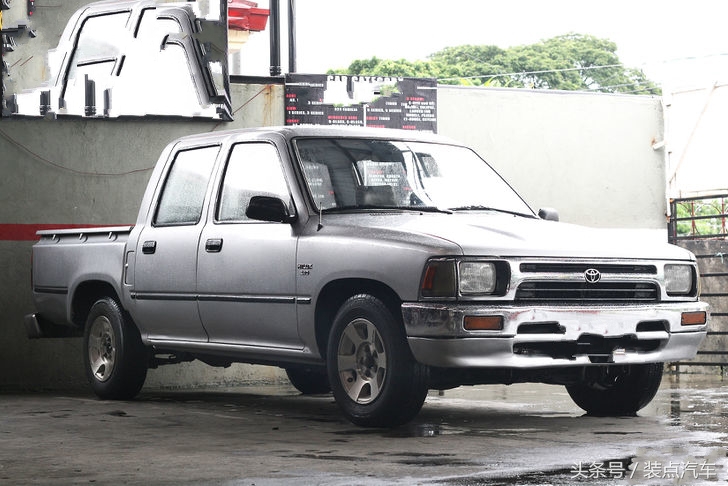 如何给汽车抛光教程,如何给汽车抛光打蜡