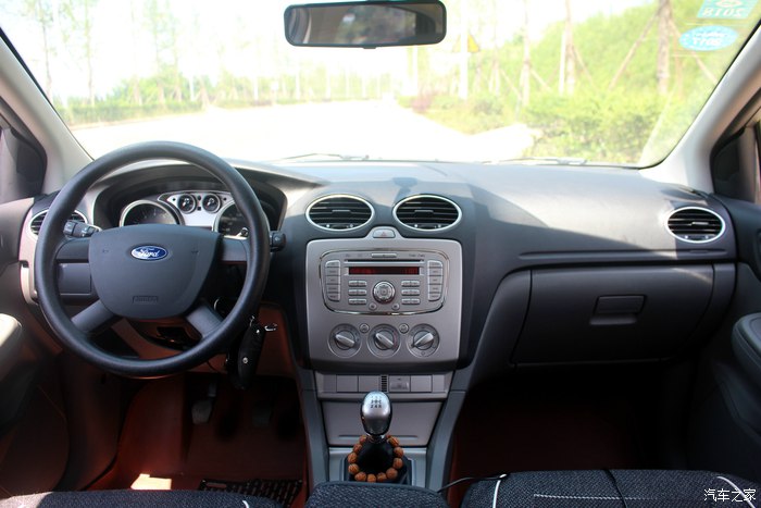 福克斯1.8l手动驾驶体验,经典福克斯1.8用车感受