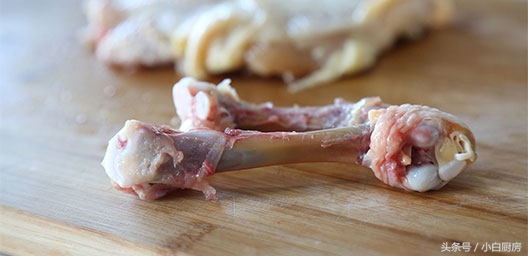 一把刀剔骨,怎么去除肉保留骨头