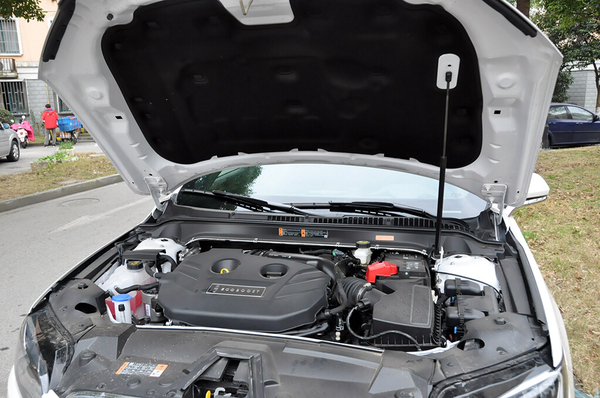 试驾林肯mkz视频,林肯mkz对比bba