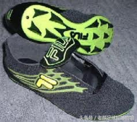 what足球,what鞋是什么牌子