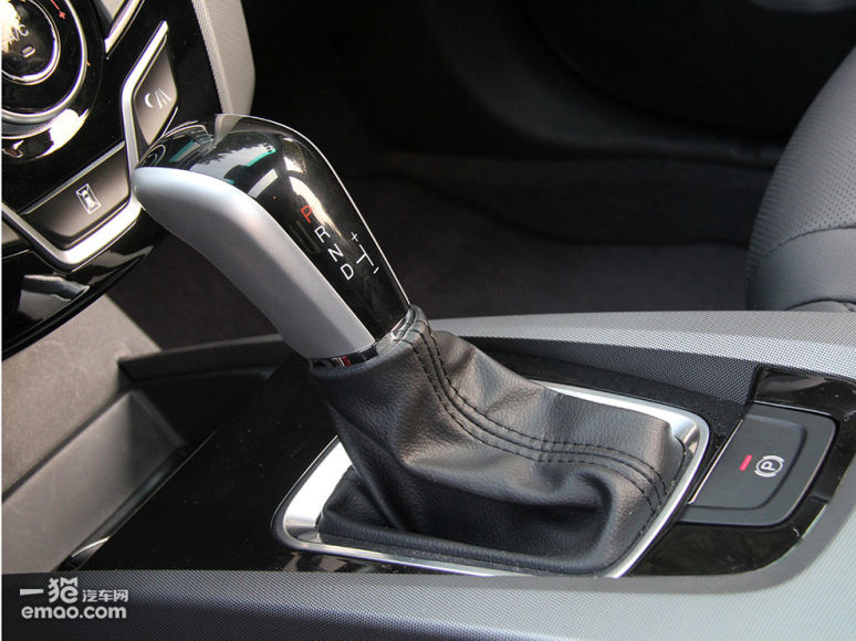 从年轻到成熟变装,东风裕隆纳智捷u6机油保养复位