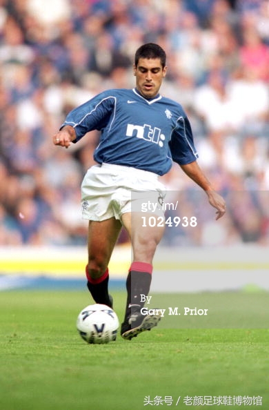 what足球,what鞋是什么牌子