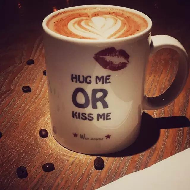 洒满阳光的下雪天，就要去喝这18杯热巧克力噢！