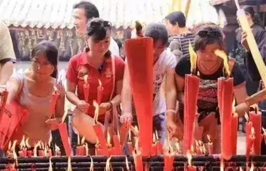 属猴的本命年怎么过,本命年为啥运气不好事事不顺