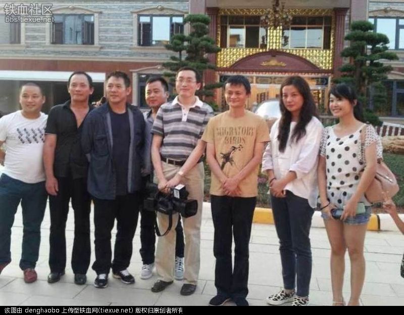 王菲成龙陈坤那英黄晓明马云李连杰，赵薇如何让朋友圈市值破万亿