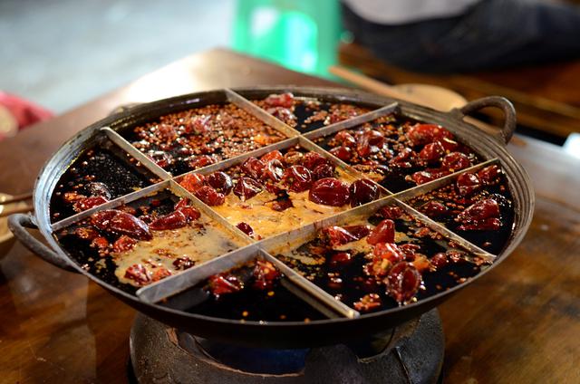 重庆情人节推荐去的地方,重庆最适合情侣约会的餐厅