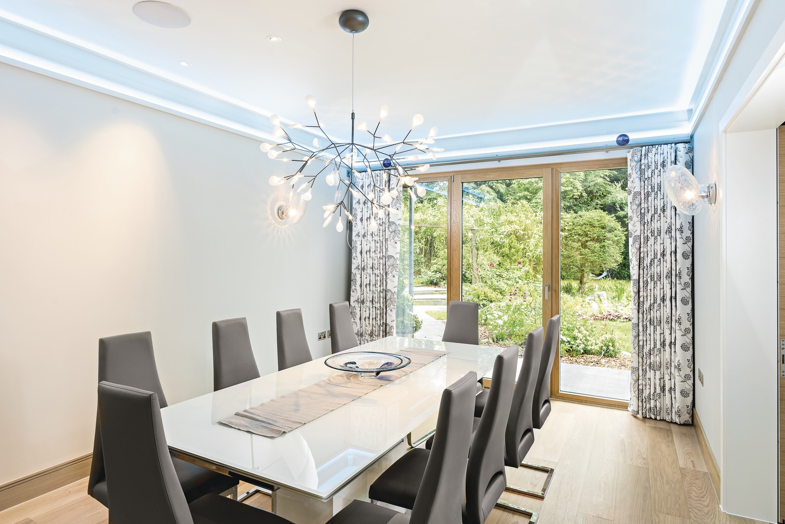 全是窗满眼全是落地窗采光最好自建房别墅赏析