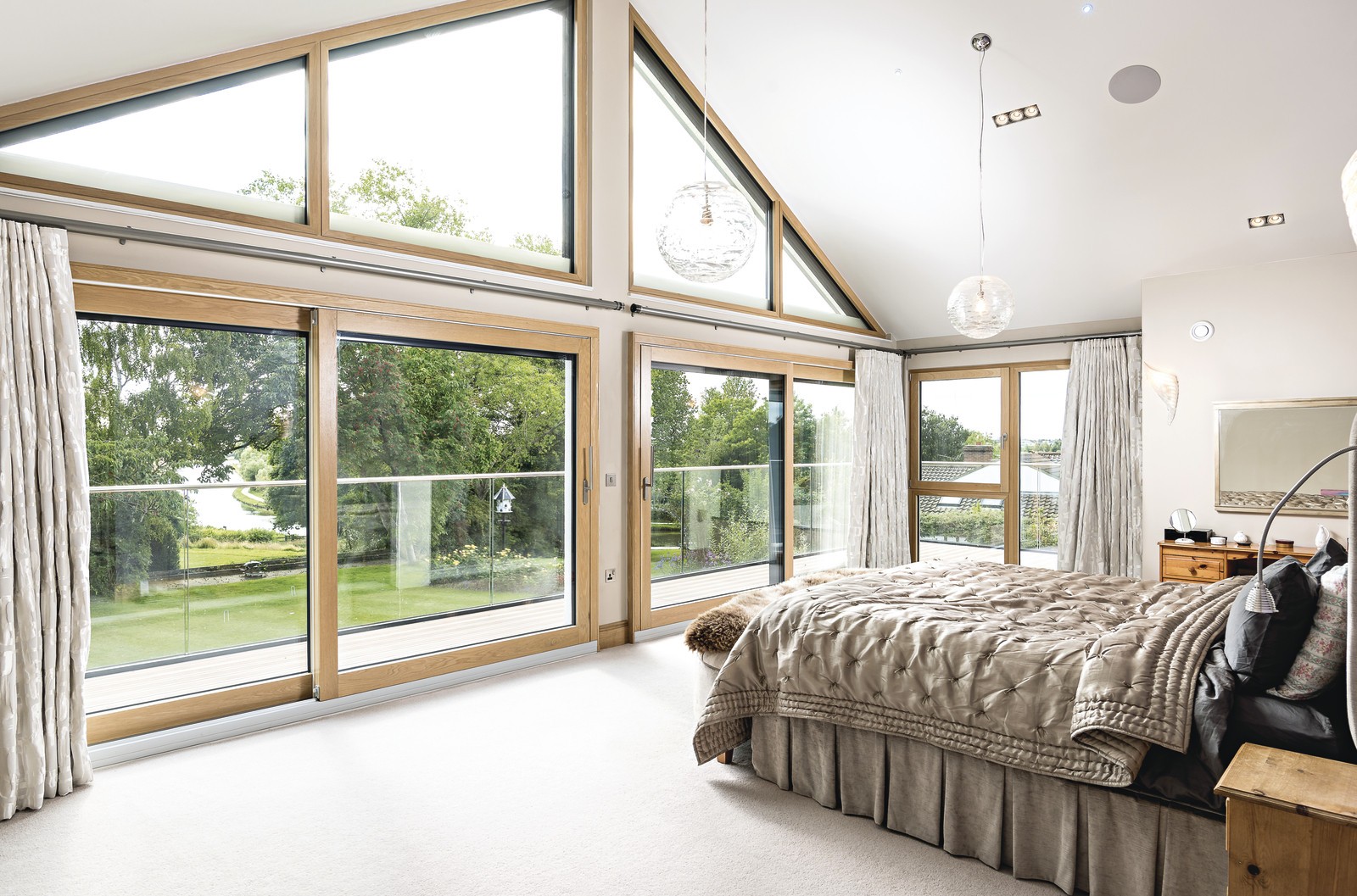 全是窗满眼全是落地窗采光最好自建房别墅赏析