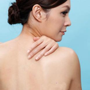 背部痘痘怎么消除,消除背部痘痘最好的方法