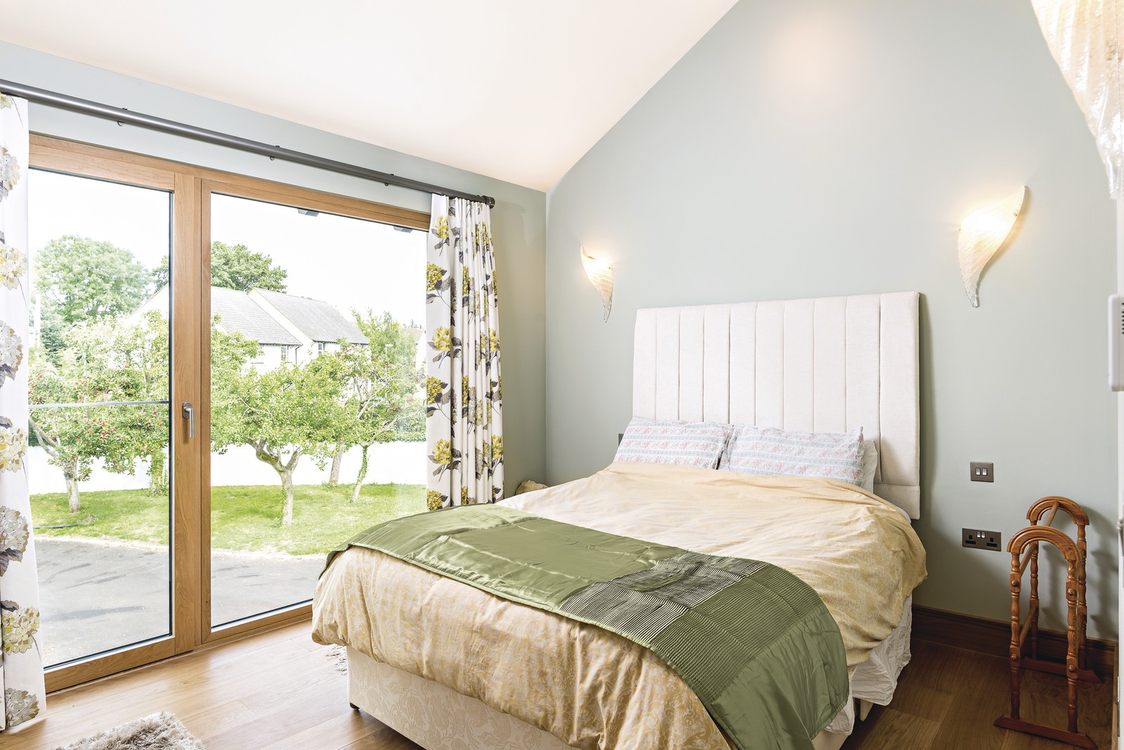 全是窗满眼全是落地窗采光最好自建房别墅赏析