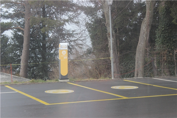 蜜月旅行惊现知豆比亚迪，顺着德法瑞意饱览欧洲的新能源汽车