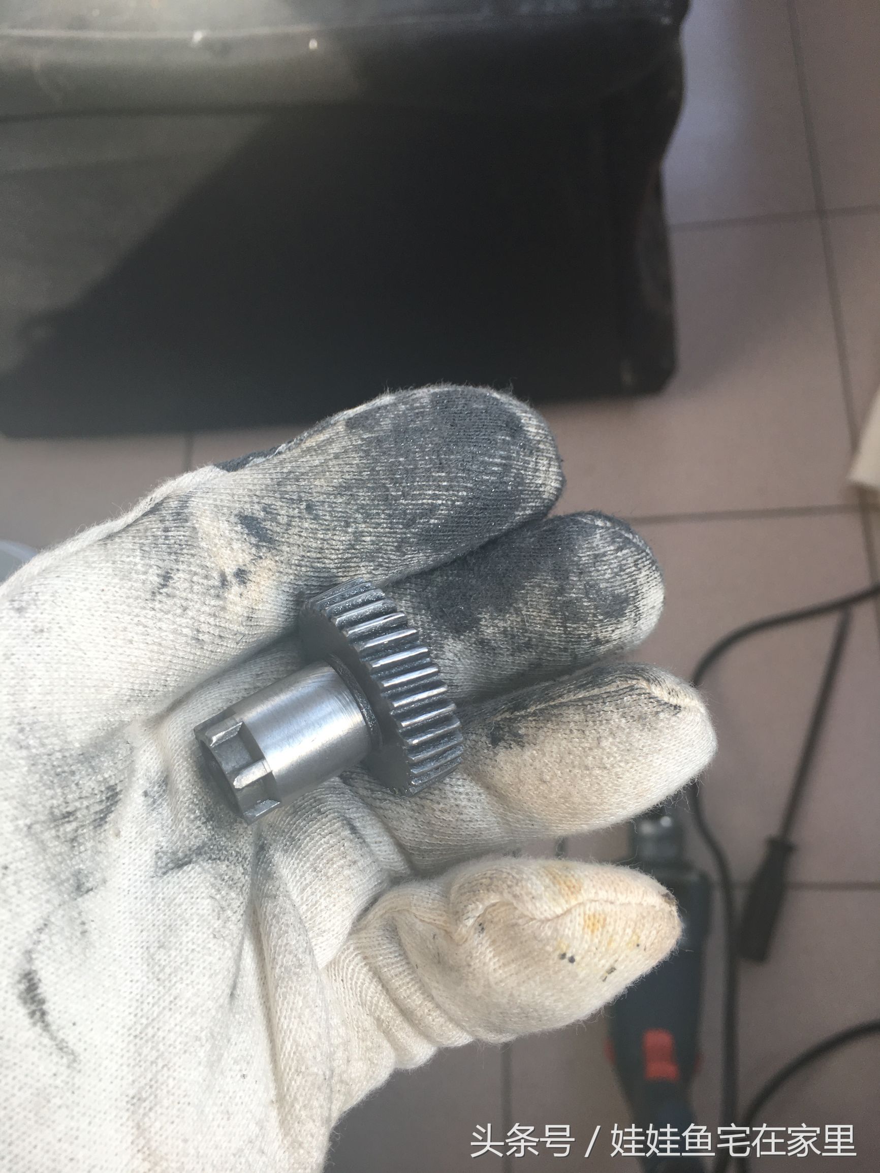 高仿博世轻型电锤全部拆解视频,正品博世电锤28d与高仿区别图片