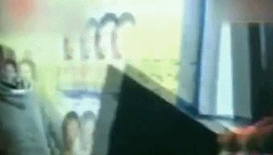 胡歌摔倒全过程,胡歌摔倒视频