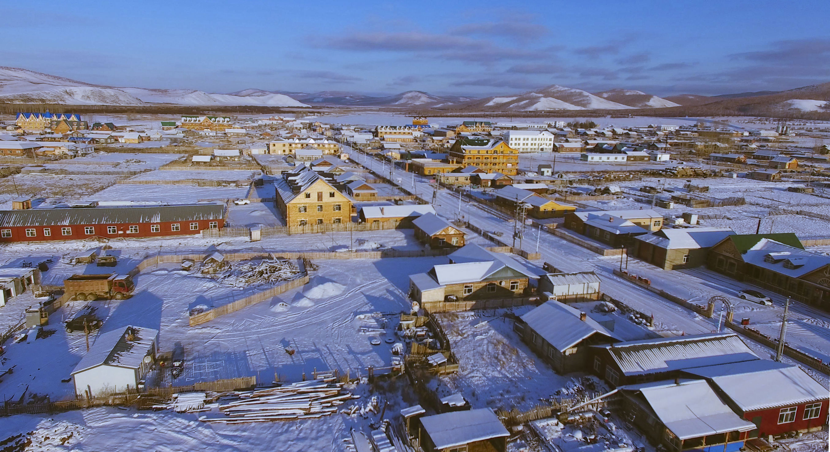 搭眼一看欧洲人一开口居然东北话嘎嘎冷！呵呵，它叫恩和！