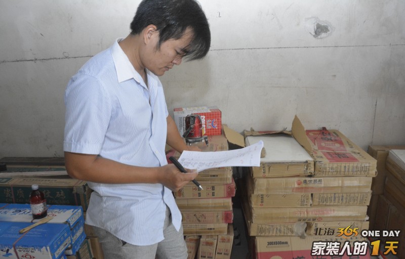 他拒绝业主抛出高薪去美国做工程监理的邀约，而是选择回北海