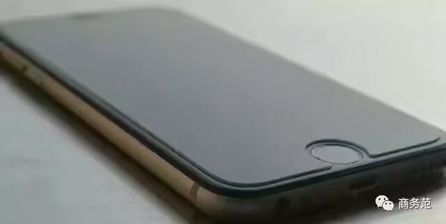 手机贴膜怎么避免灰尘,苹果手机贴膜有必要吗