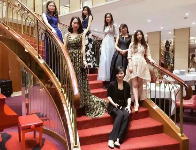 像一杯酒像一首老歌mv,像一杯酒像一首老歌视频素材