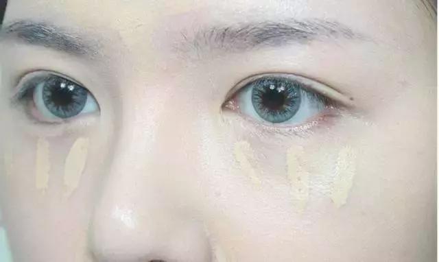 美妆博主在韩国美容手法全程教程,看美妆博主视频怎么才能学会