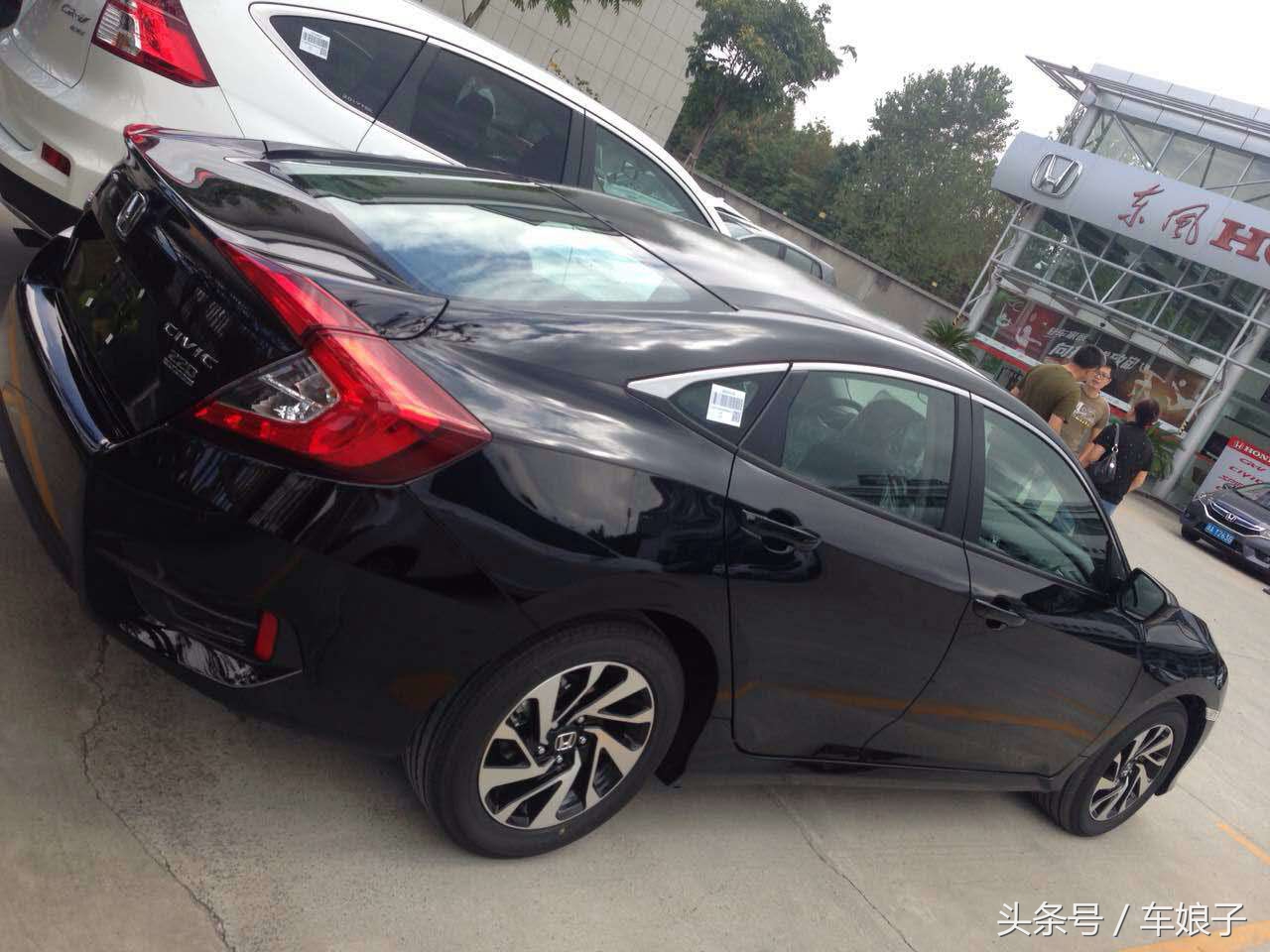 思域civic220是1.5还是2.0t,09款思域civic1.8是什么配置