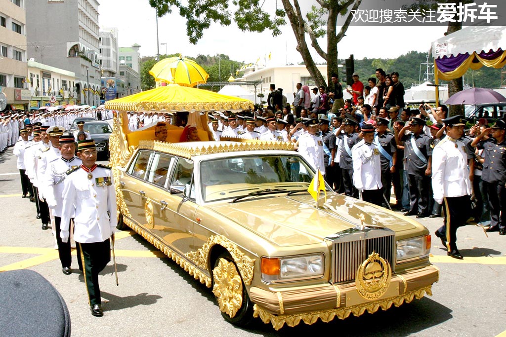 各国领导出行一般坐什么牌子的车,各国领导人专车为什么是轿车