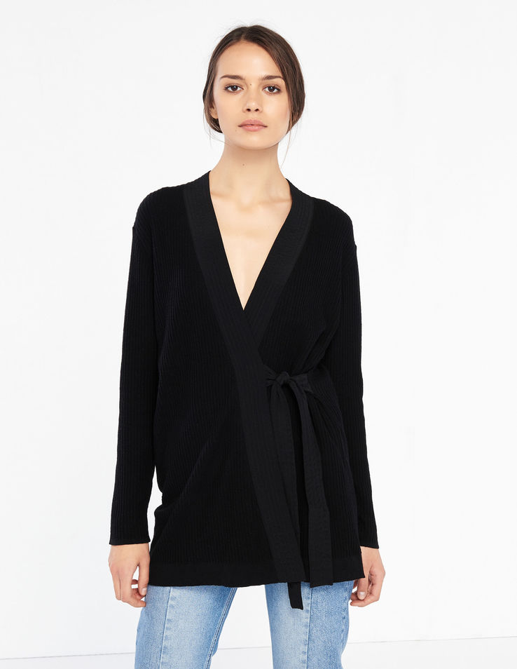 现在流行的爆款梅子,梅子新款上新开春搭配