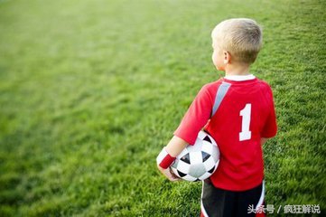 浅谈足球基本技术,足球的技术与战术