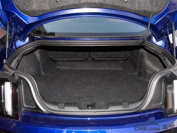 2019款福特野马平民超跑,福特野马平民轿跑