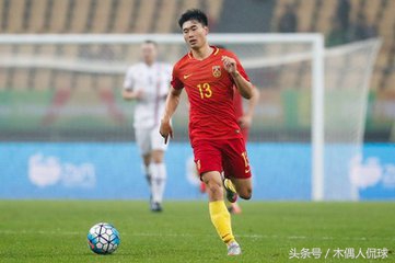 央视名记刘思远爆料的国足飞行集训名单是真是假？为何没有张玉宁