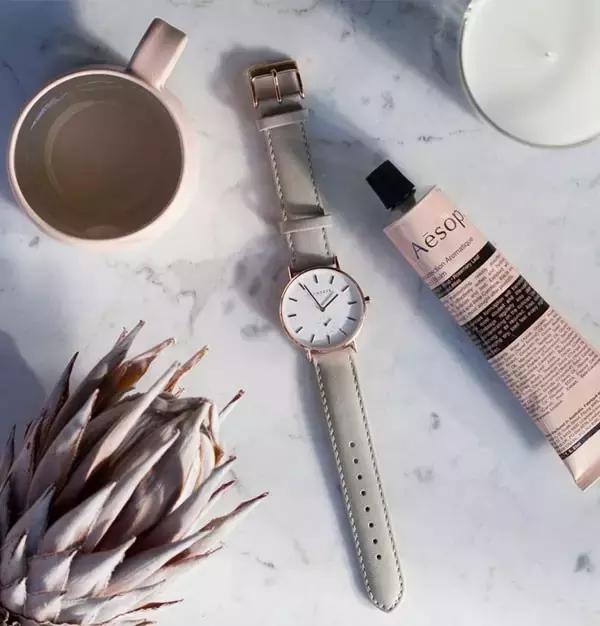 新款小众气质轻奢手表品牌,女生手表推荐200-300小众品牌