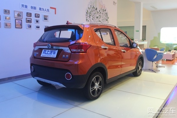 北汽新能源纯电动车EC180上市,补贴后售4.98万起!