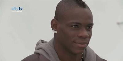 c罗足球场上搞笑瞬间,c罗训练打远角尴尬瞬间