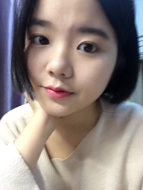 头发不长不短尴尬期怎么弄低马尾,头发不长不短尴尬期