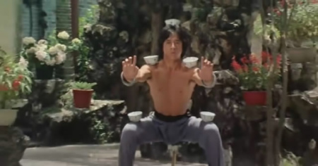 一龙致敬成龙，赞大哥最能打，不用替身险丧命，KO播求可成一哥