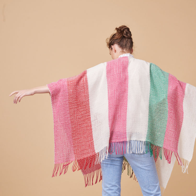 现在流行的爆款梅子,梅子新款上新开春搭配